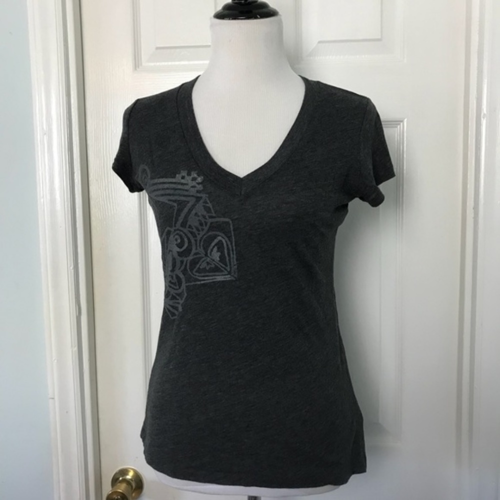 Roxy V-Neck T-Shirt. Size S